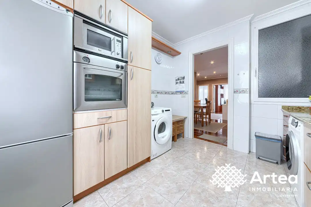 Kitchen of Flat for sale in Portugalete  with Heating and Balcony