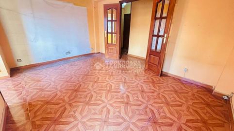 Foto 2 de Piso en venta en Aluche,  Madrid Capital