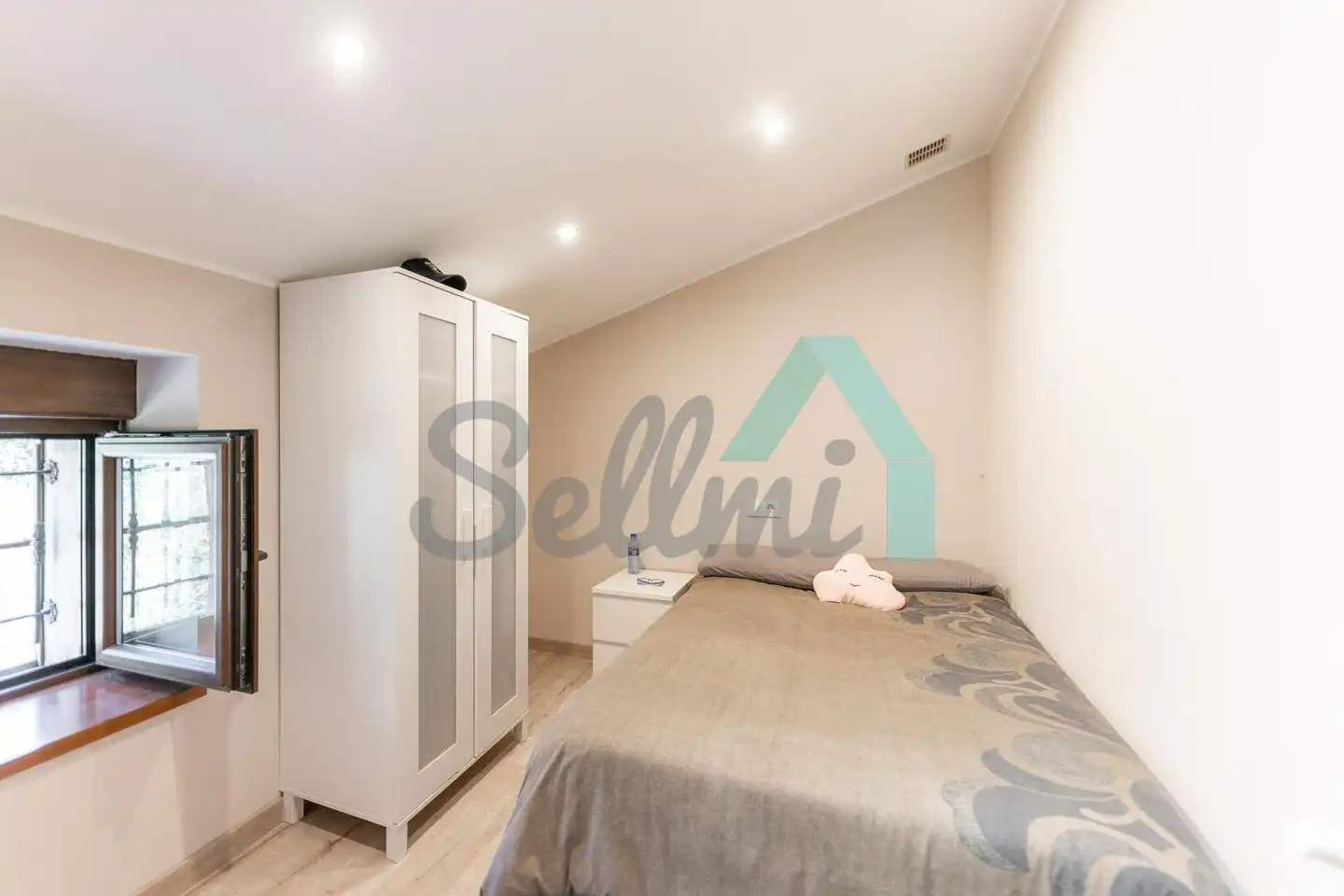 Dormitori de Edifici en venda en Villamanín