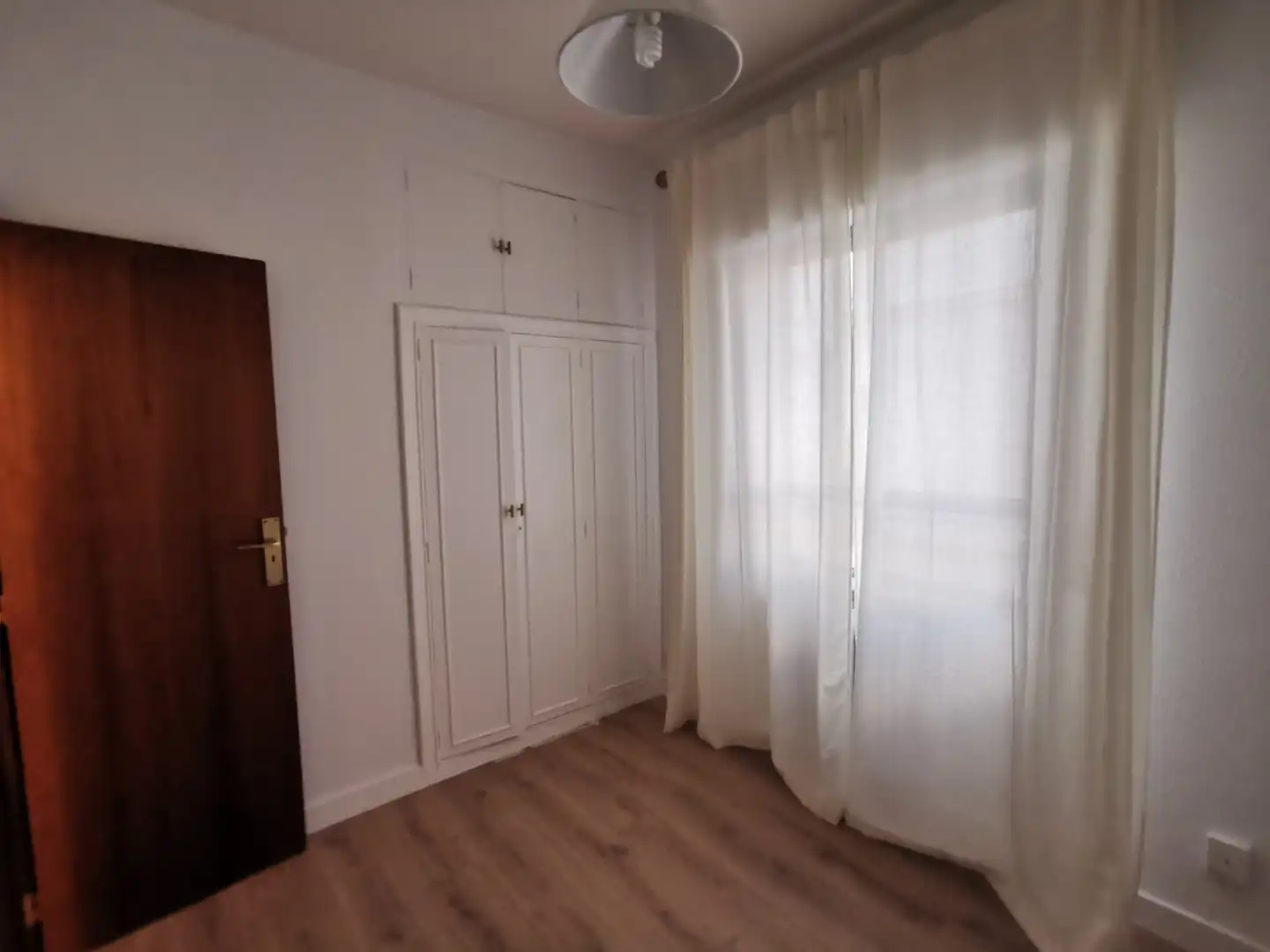 Schlafzimmer von Wohnung zur Miete in Salamanca mit Heizung, Parkett und Möbliert