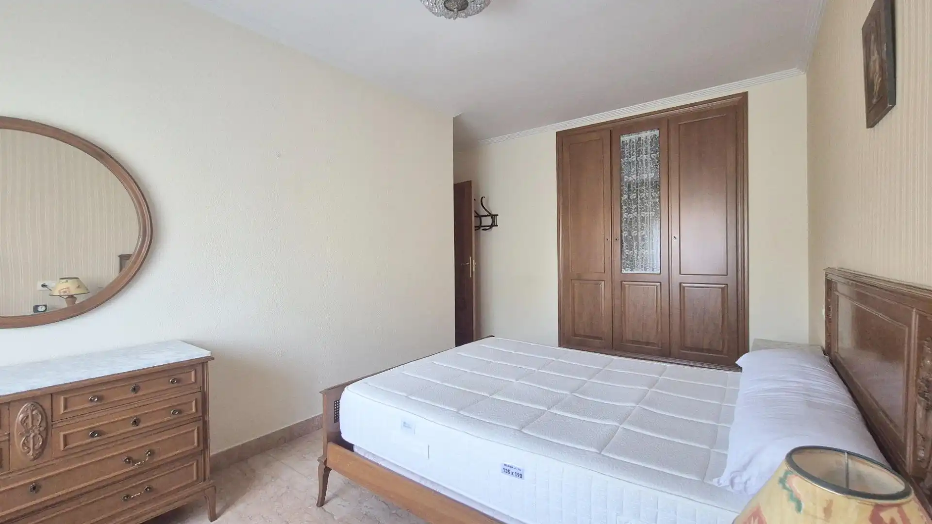 Bedroom of Flat for sale in Salamanca  with Heating and Balcony