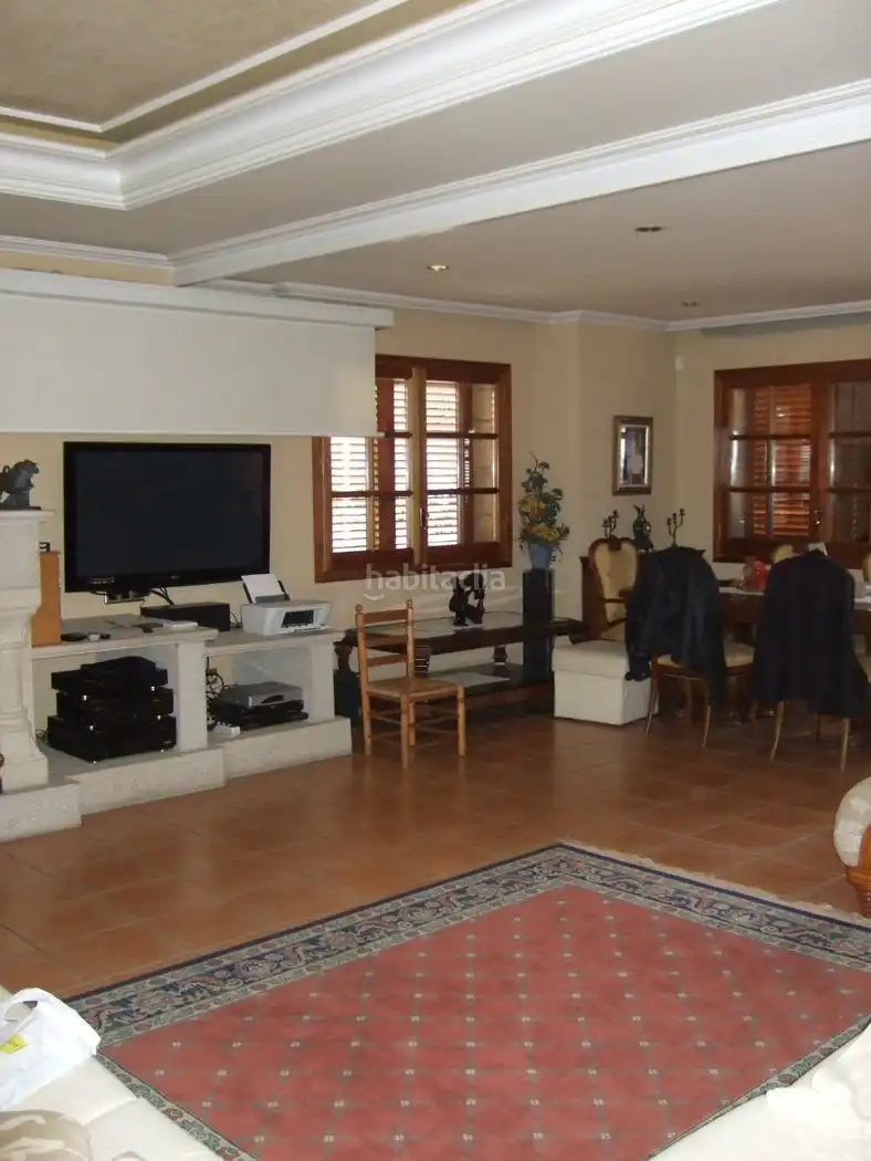 Sala d'estar de Casa o xalet en venda en Mataró amb Aire condicionat, Calefacció i Jardí privat