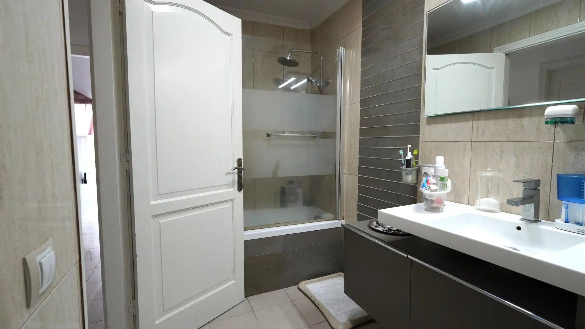 Badezimmer von Einfamilien-Reihenhaus zum Verkauf in Agüimes mit Terrasse