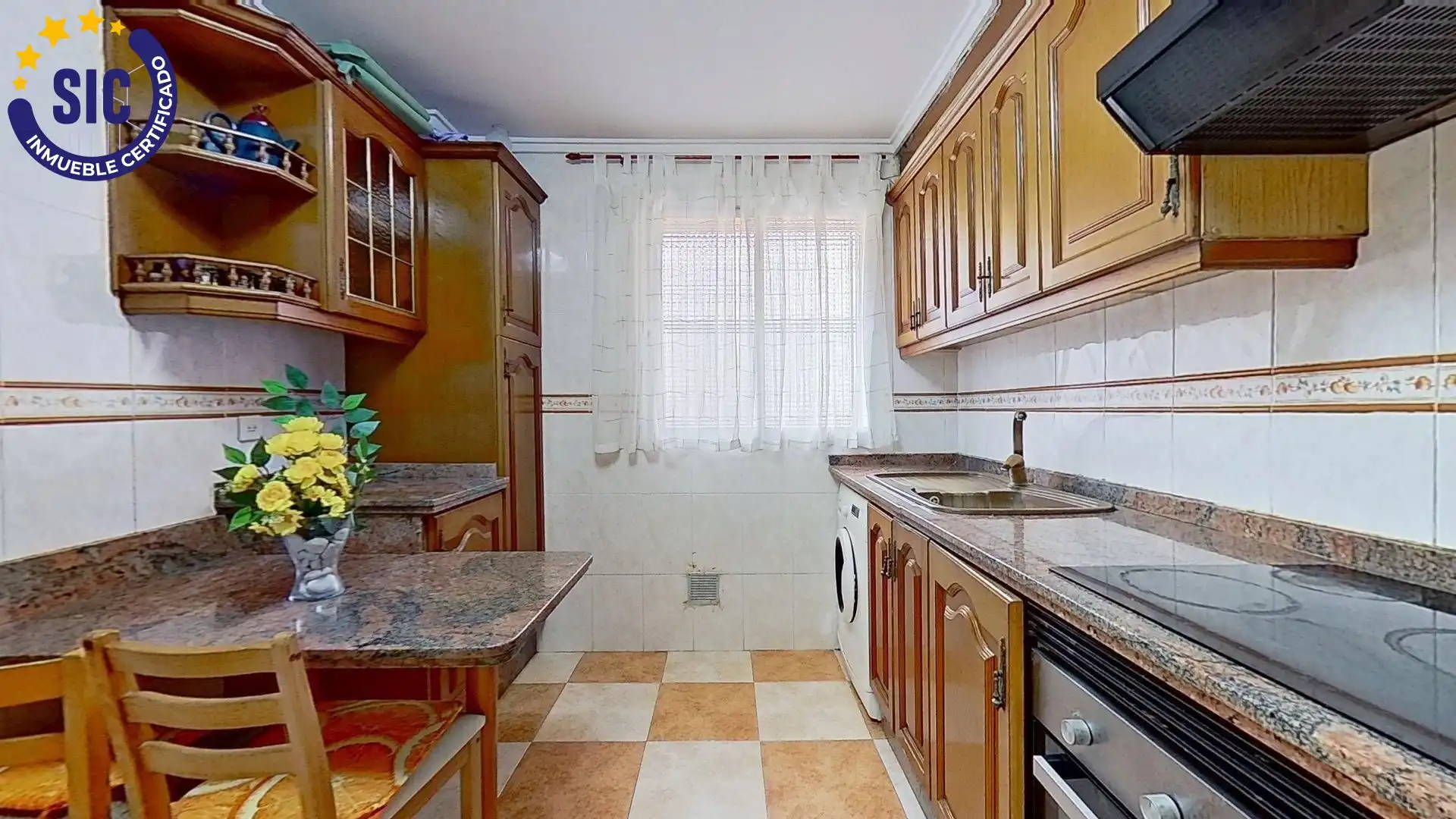 Cocina de Piso en venta en Valencia con Calefacción