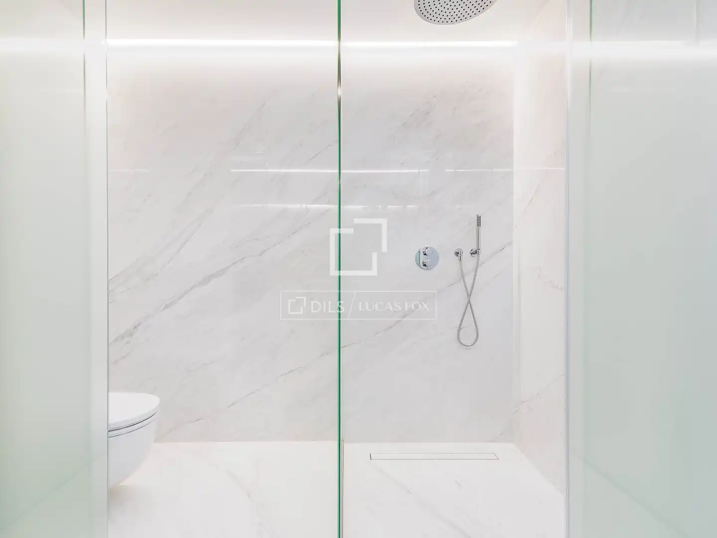 Bathroom of Flat for sale in Barcelona  with Air Conditioner, Heating and Terrace