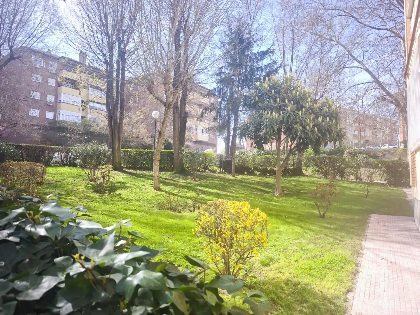 Jardín de Piso en venta en Alcobendas con Aire acondicionado, Calefacción y Jardín privado
