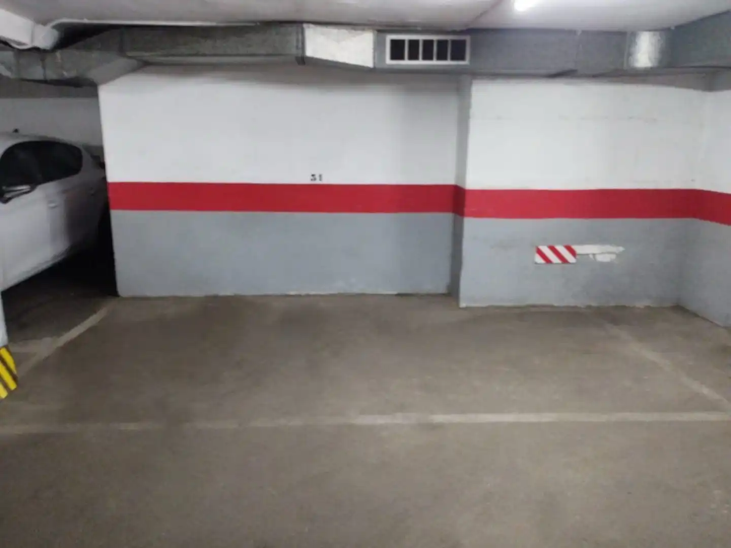 Parkplatz von Garage zum Verkauf in Barcelona mit Alarm