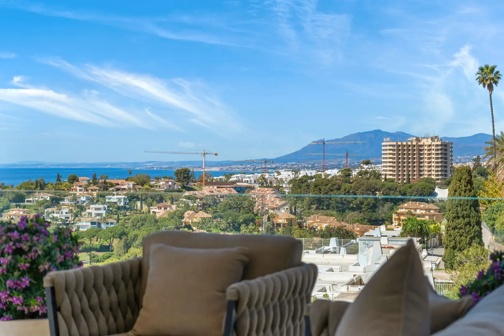 Casa con piscina en venta en Río Real - Los Monteros, imagen 25