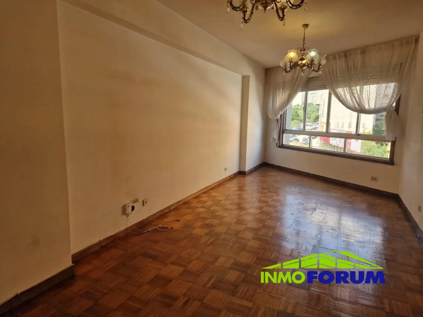 Sala d'estar de Pis en venda en A Coruña Capital  amb Traster