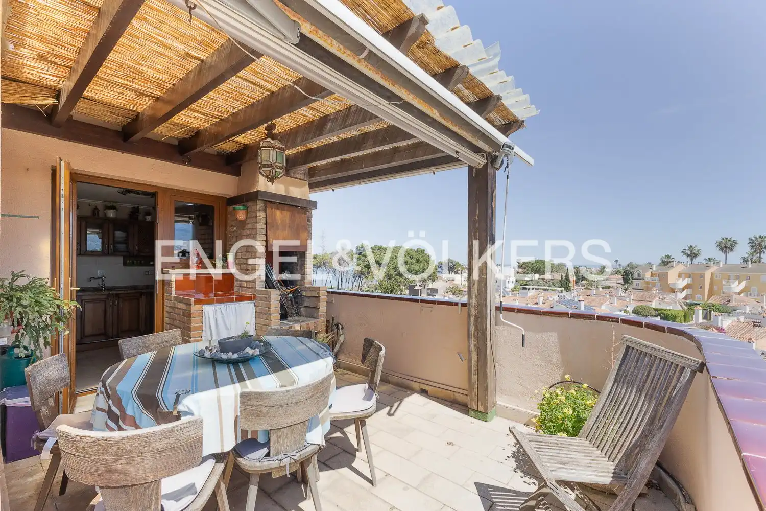 Terraza de Ático en venta en Dénia con Aire acondicionado, Calefacción y Jardín privado