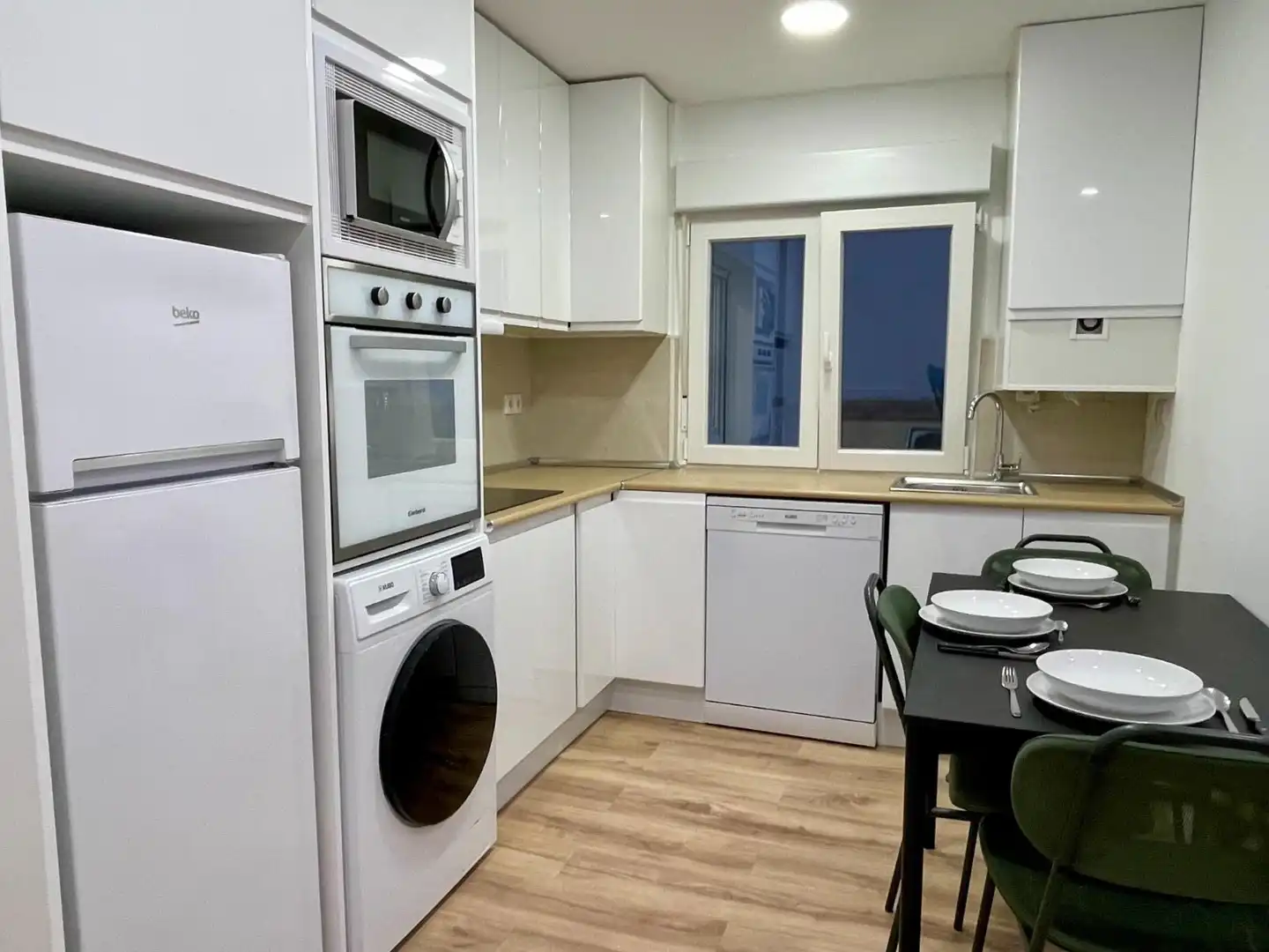 Cocina de Piso de alquiler en Oviedo  con Amueblado