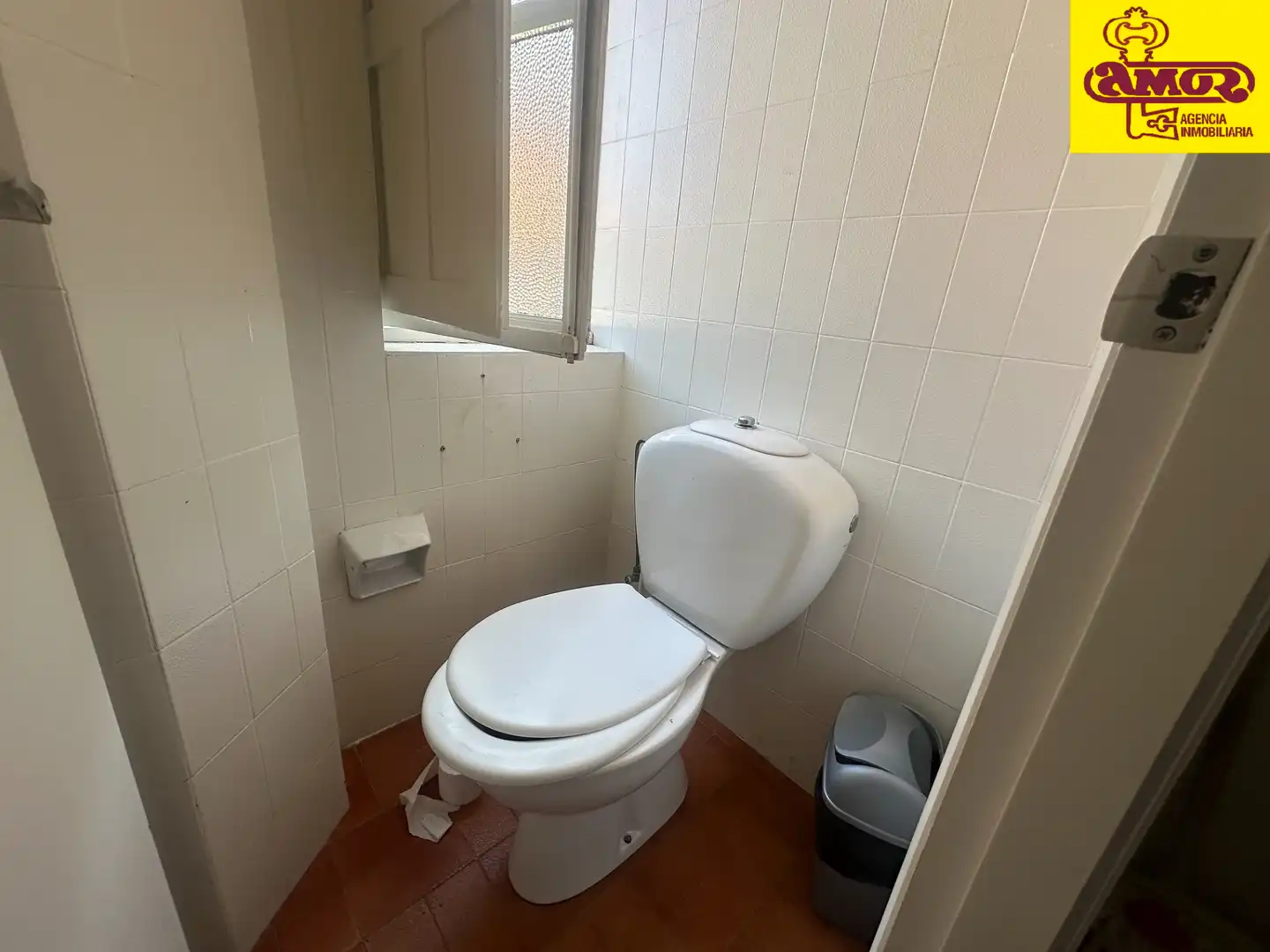 Bathroom of Flat for sale in Santiago de Compostela   with Air Conditioner, Heating and Terrace