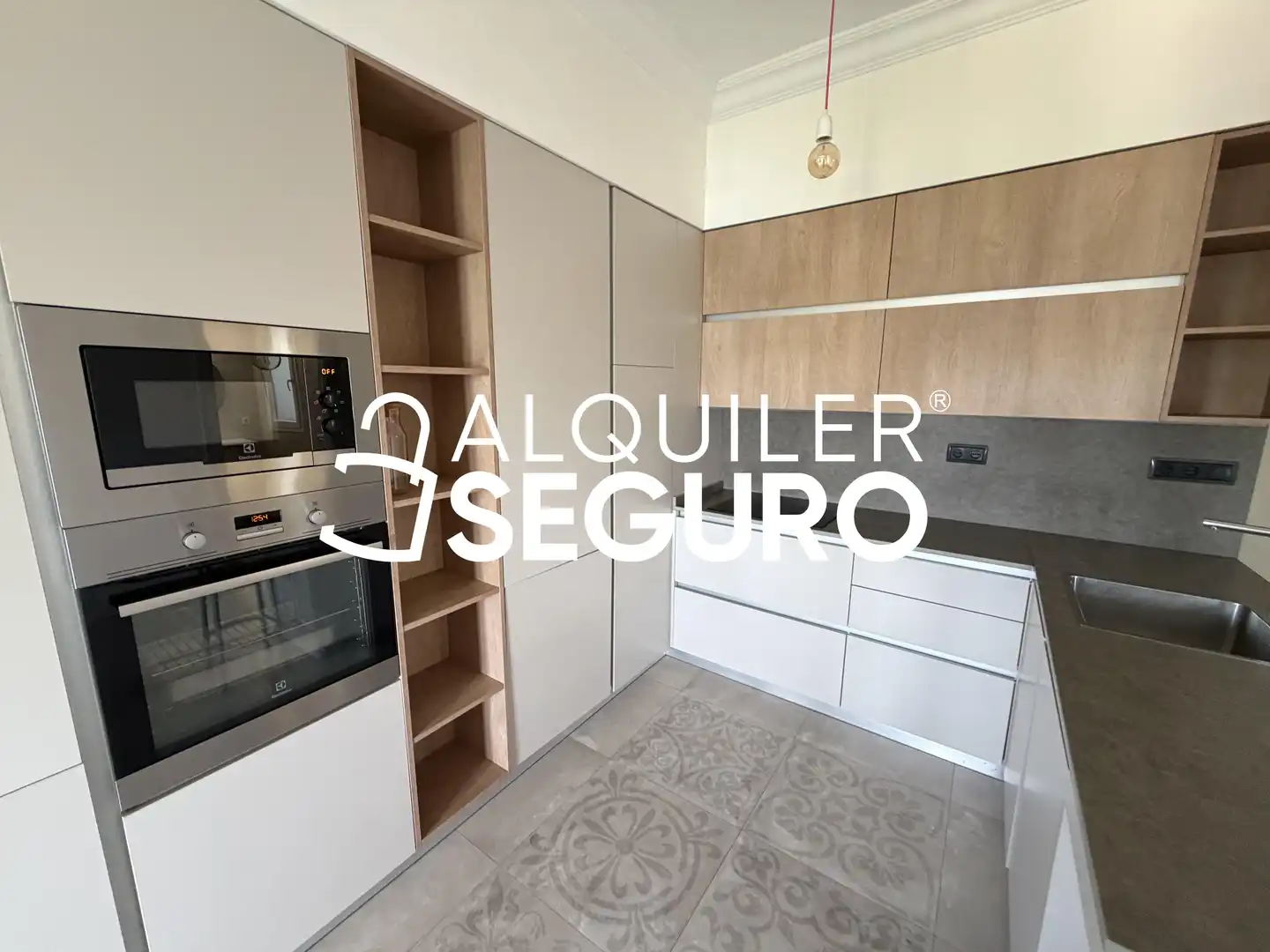 Küche von Wohnung zur Miete in Madrid mit Klimaanlage, Heizung und Möbliert