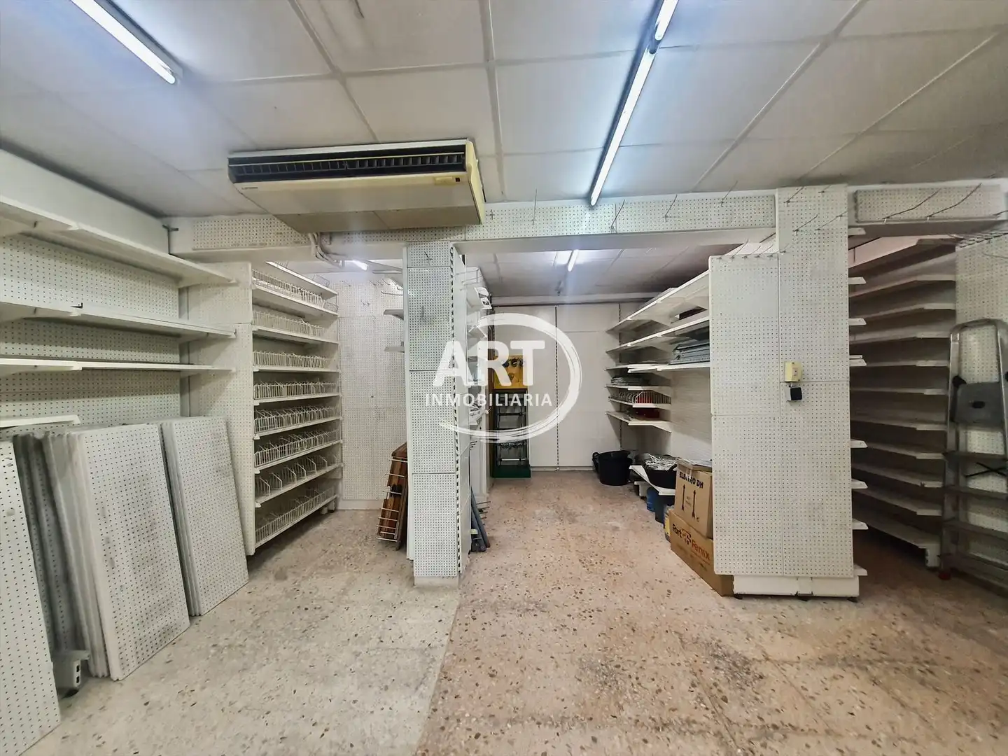 Local en venta en Manises con Aire acondicionado