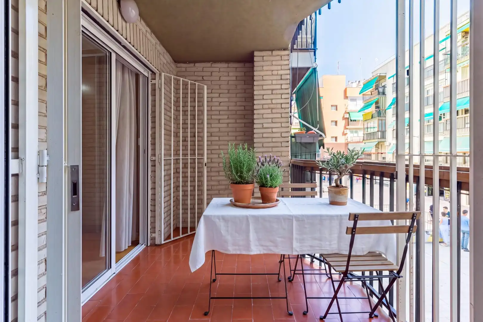 Flat with terrace for sale in Centro