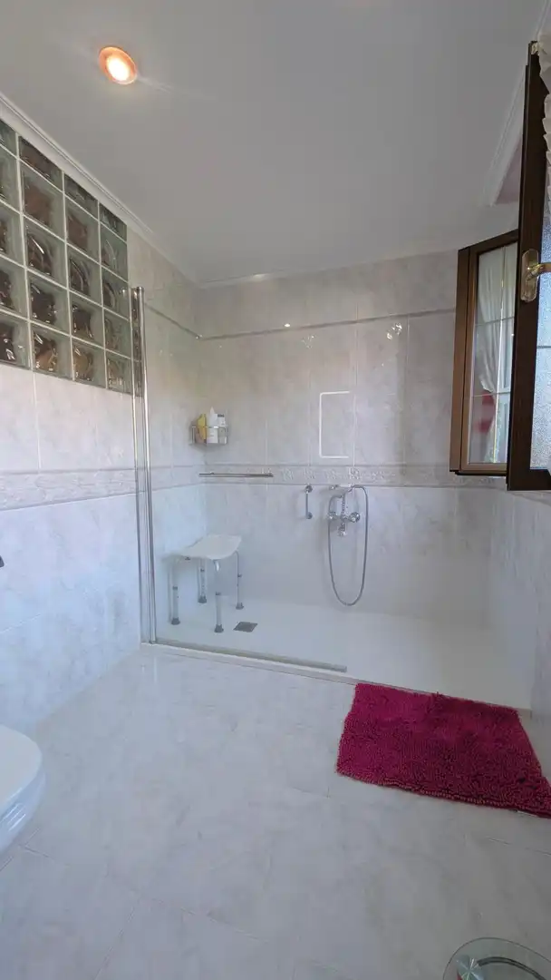Bathroom of Houses for sale in Los Corrales de Buelna   with Heating, Private garden and Terrace