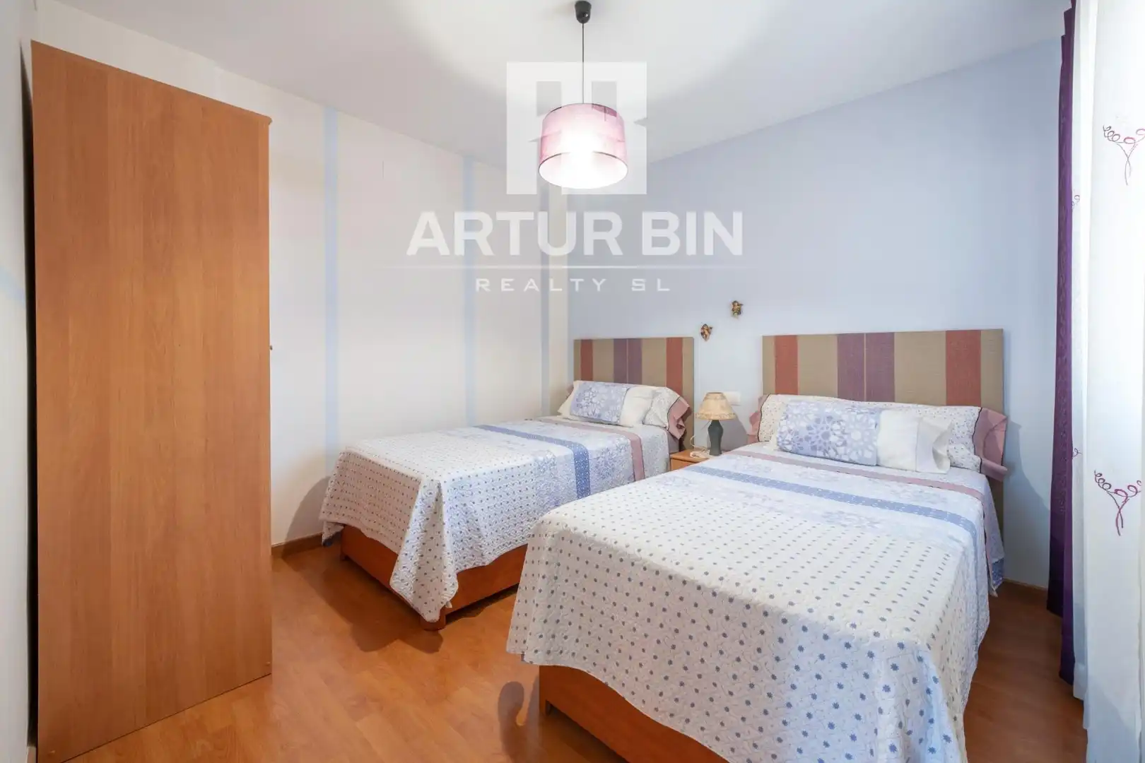 Habitación de Casa adosada en venta en Alzira con Aire acondicionado, Calefacción y Terraza