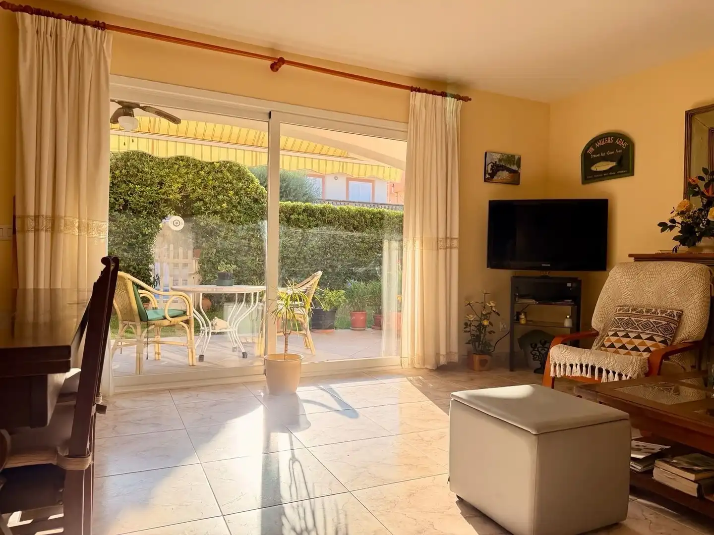 Sala d'estar de Casa adosada en venda en Alcúdia amb Aire condicionat, Calefacció i Jardí privat