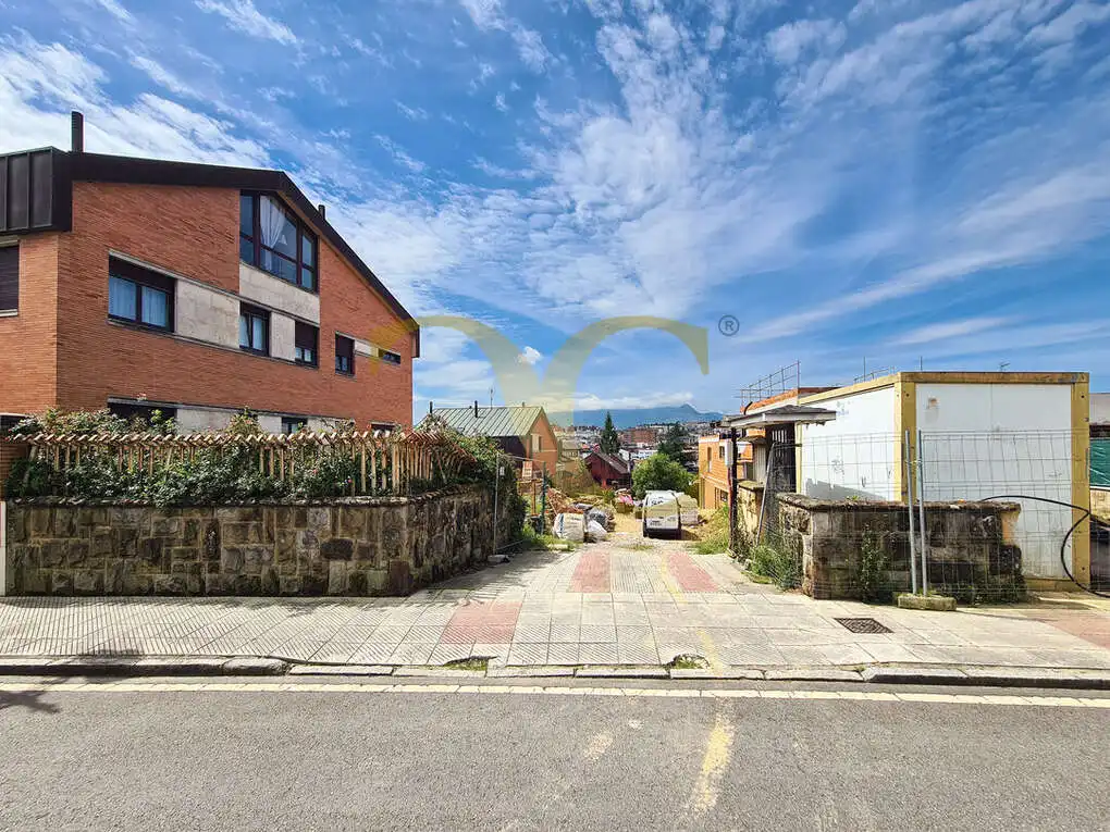 Vista exterior de Residencial en venda en Oviedo 