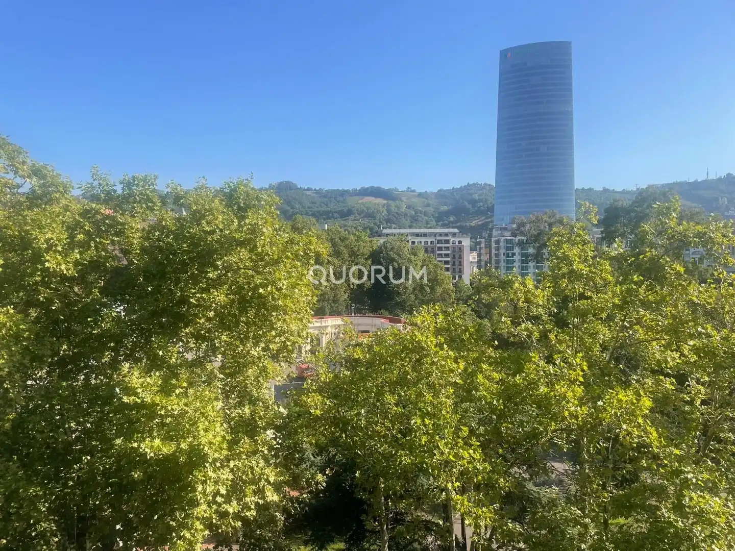 Appartamento con terrazza in vendita a Gran Vía de Don Diego López de Haro, imagen 8