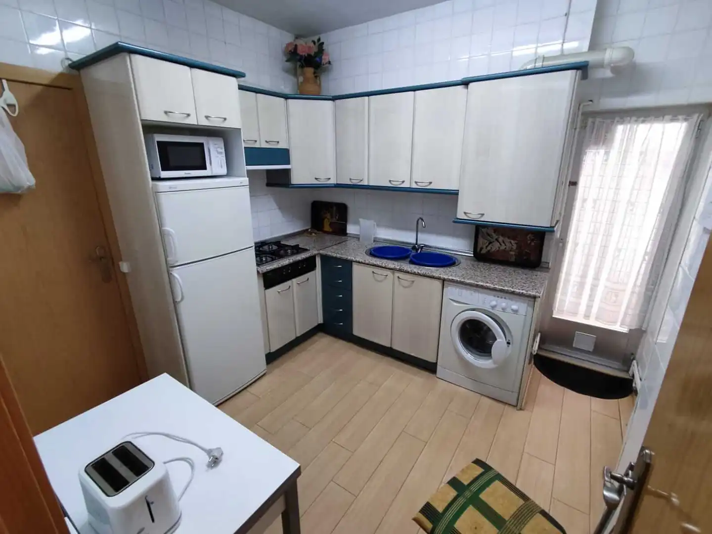 Küche von Wohnung zur Miete in Salamanca mit Heizung, Möbliert und Waschmaschine