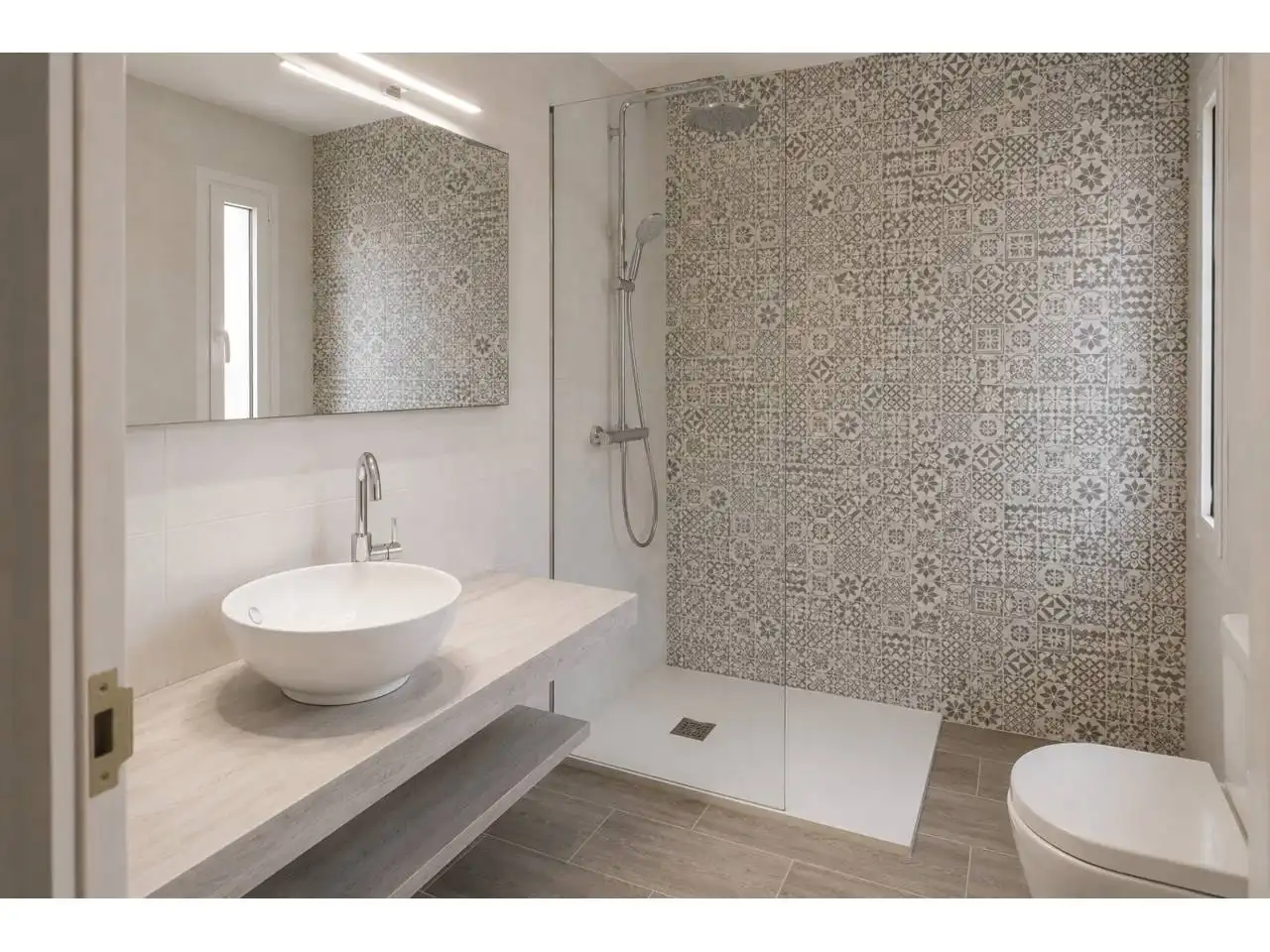 Baño de Piso en venta en Centelles con Calefacción, Terraza y Balcón