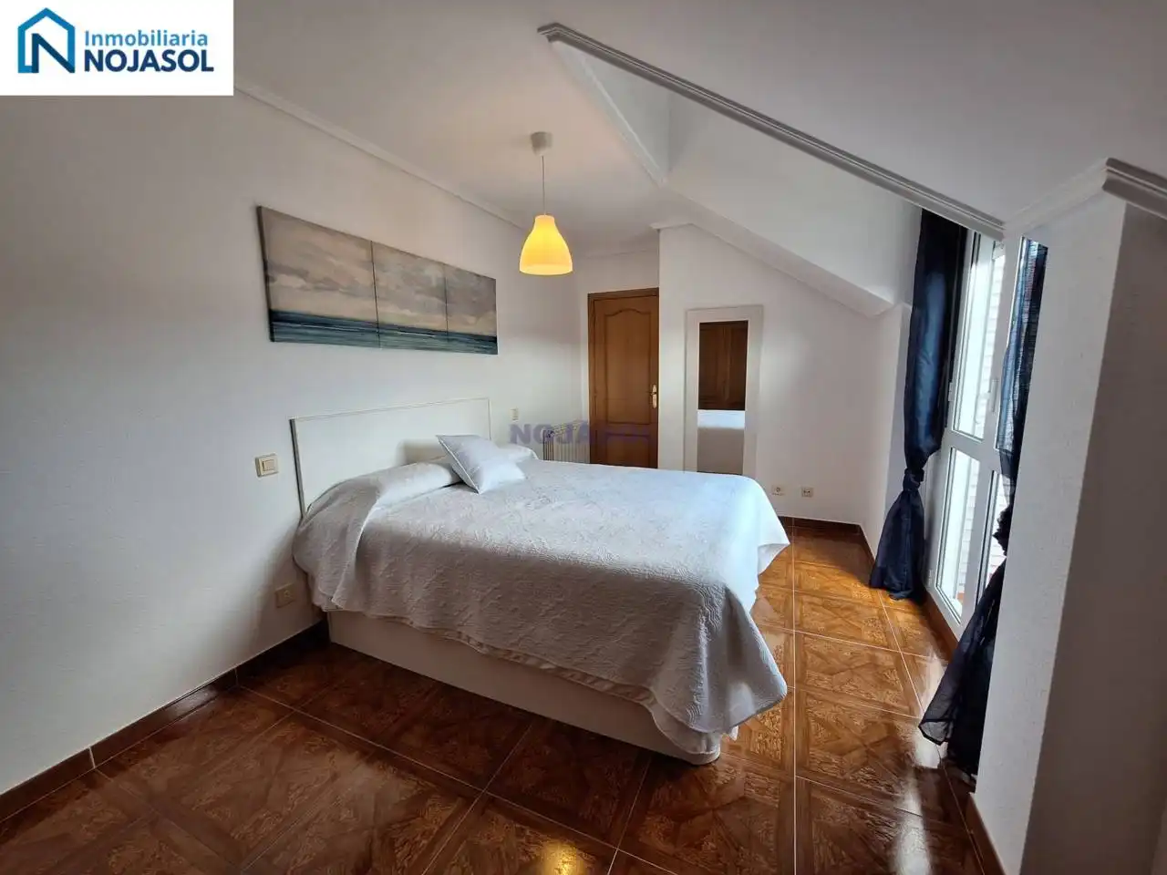 Habitación de Apartamento en venta en Meruelo con Calefacción, Terraza y Amueblado