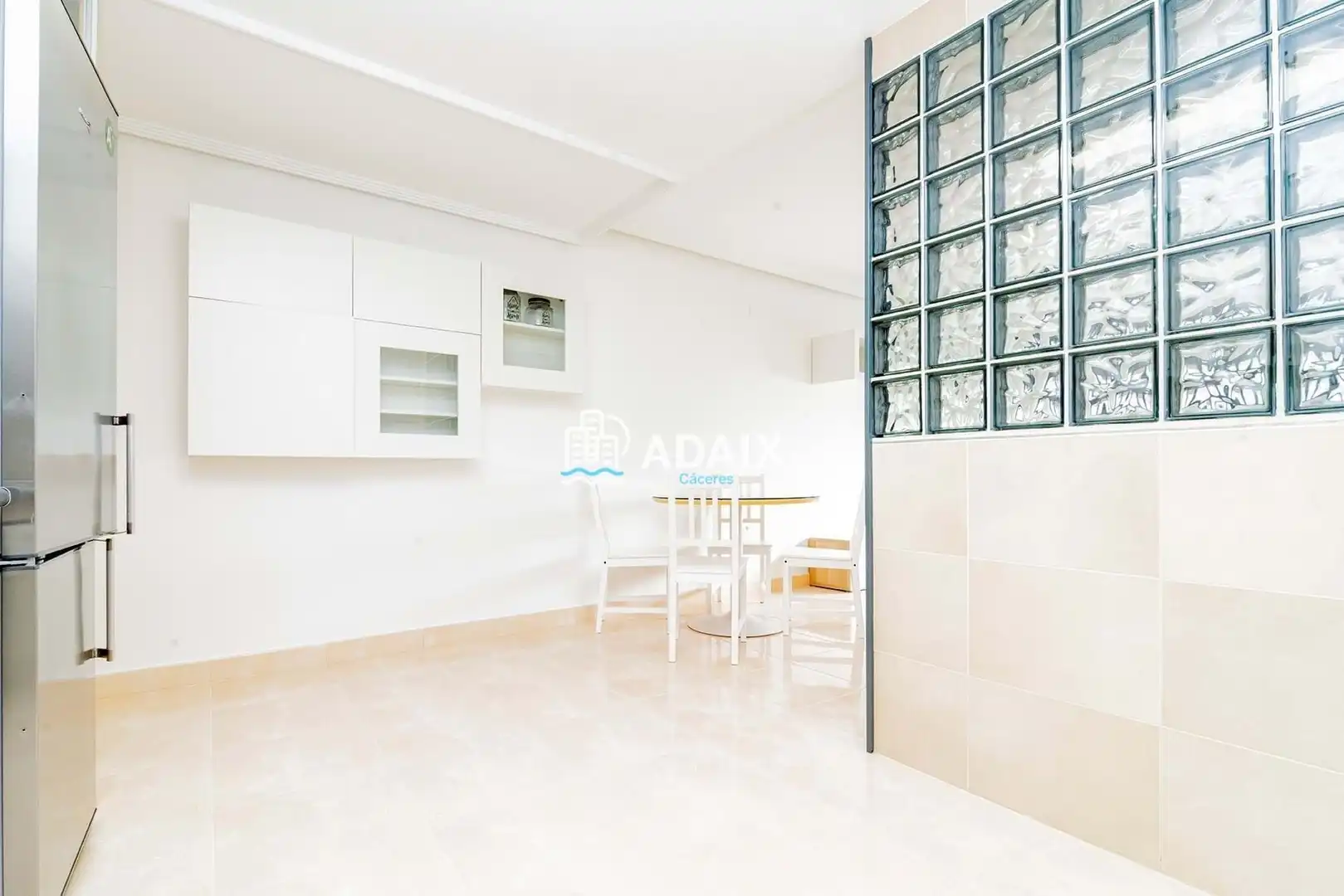 Kitchen of Flat for rent in Cáceres  with Air Conditioner, Heating and Storage room