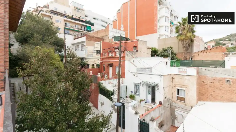 Exterior view of Flat for rent in Barcelona  with Air Conditioner, Heating and Furnished