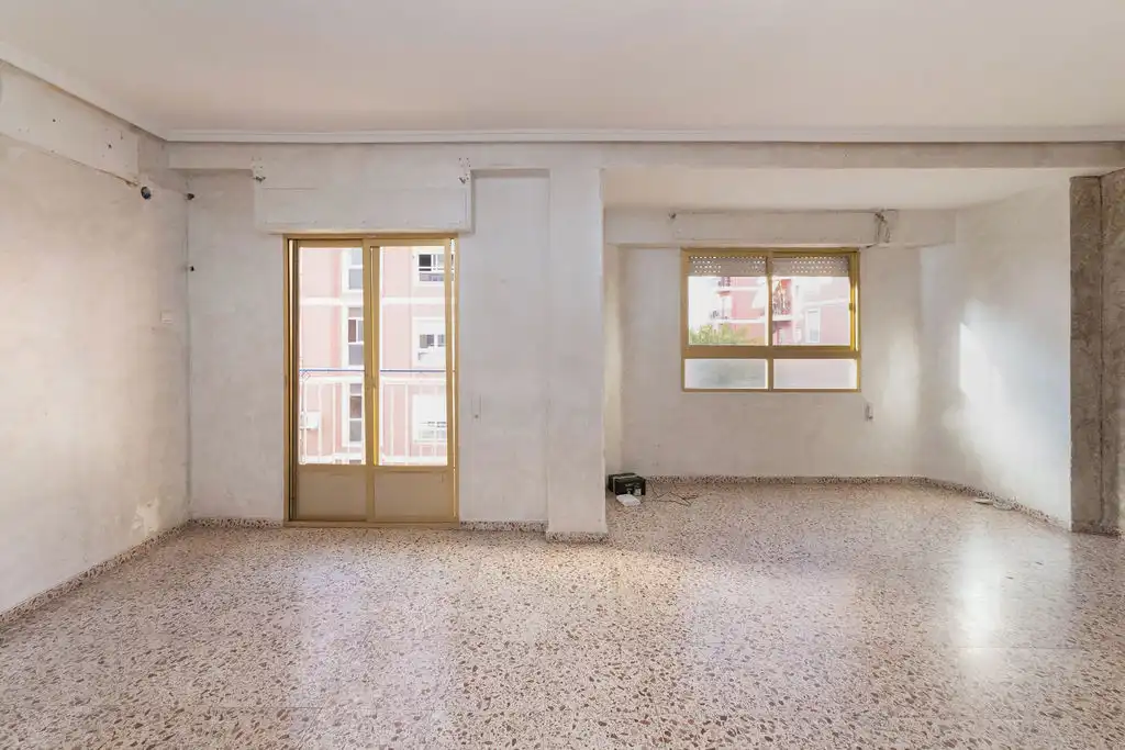 Piso en venta en Crevillent, Alicante