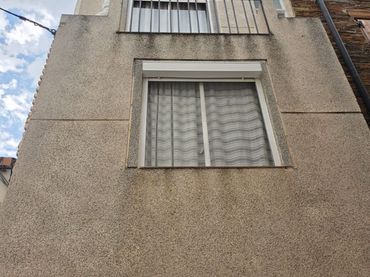 Casa con balcone in vendita a Sant Andreu