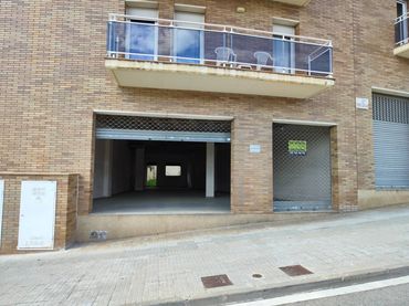 Local comercial de lloguer a Avenida Països Catalans