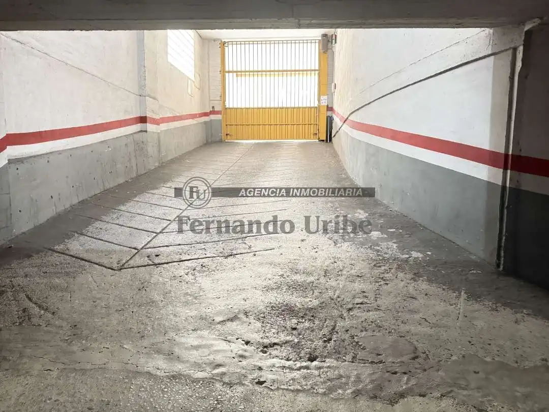 Parkplatz zur Miete in Ambrosio Meabe Kalea, imagen 5