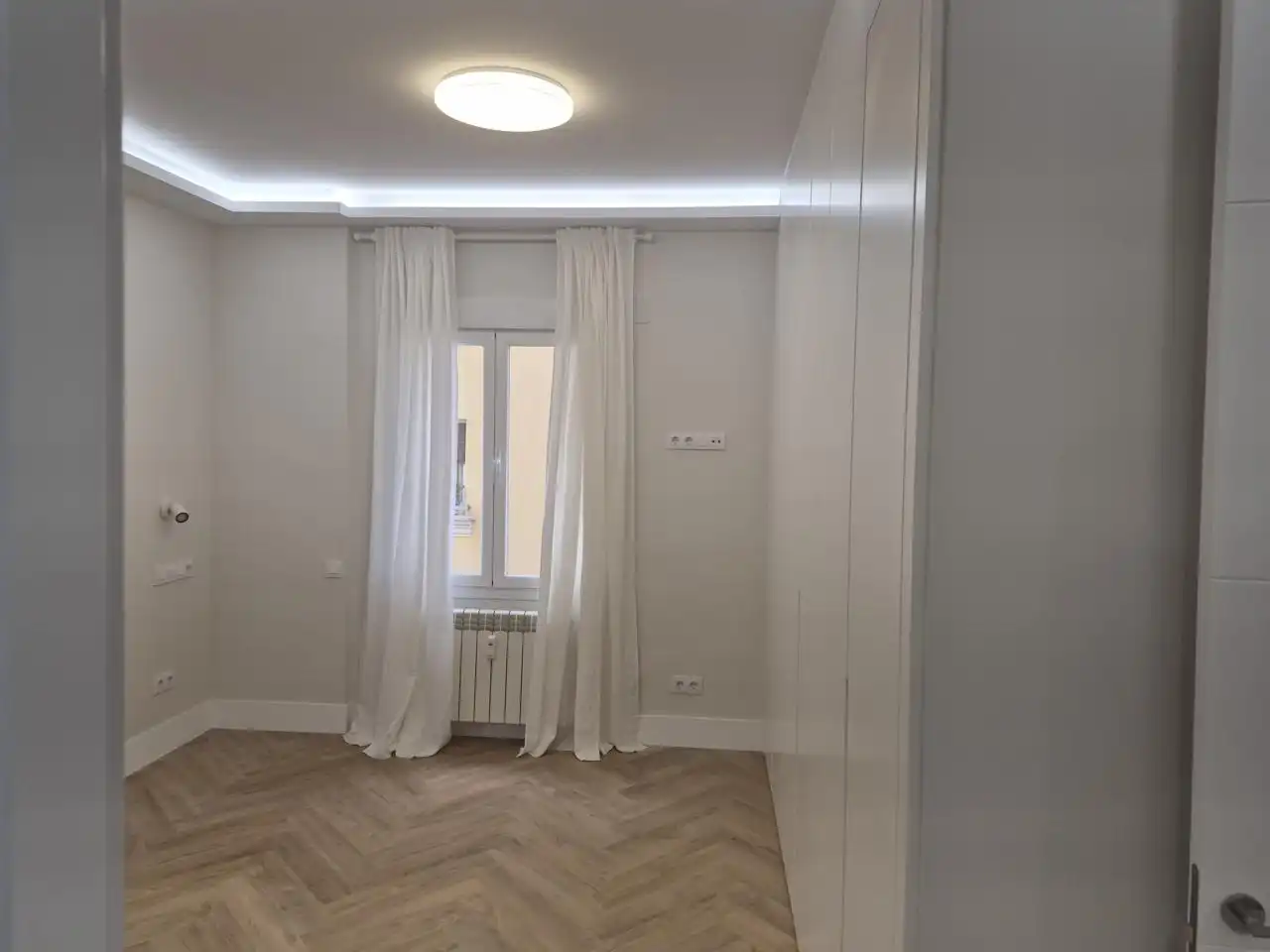 Habitación de Piso en venta en Madrid con Aire acondicionado y Calefacción