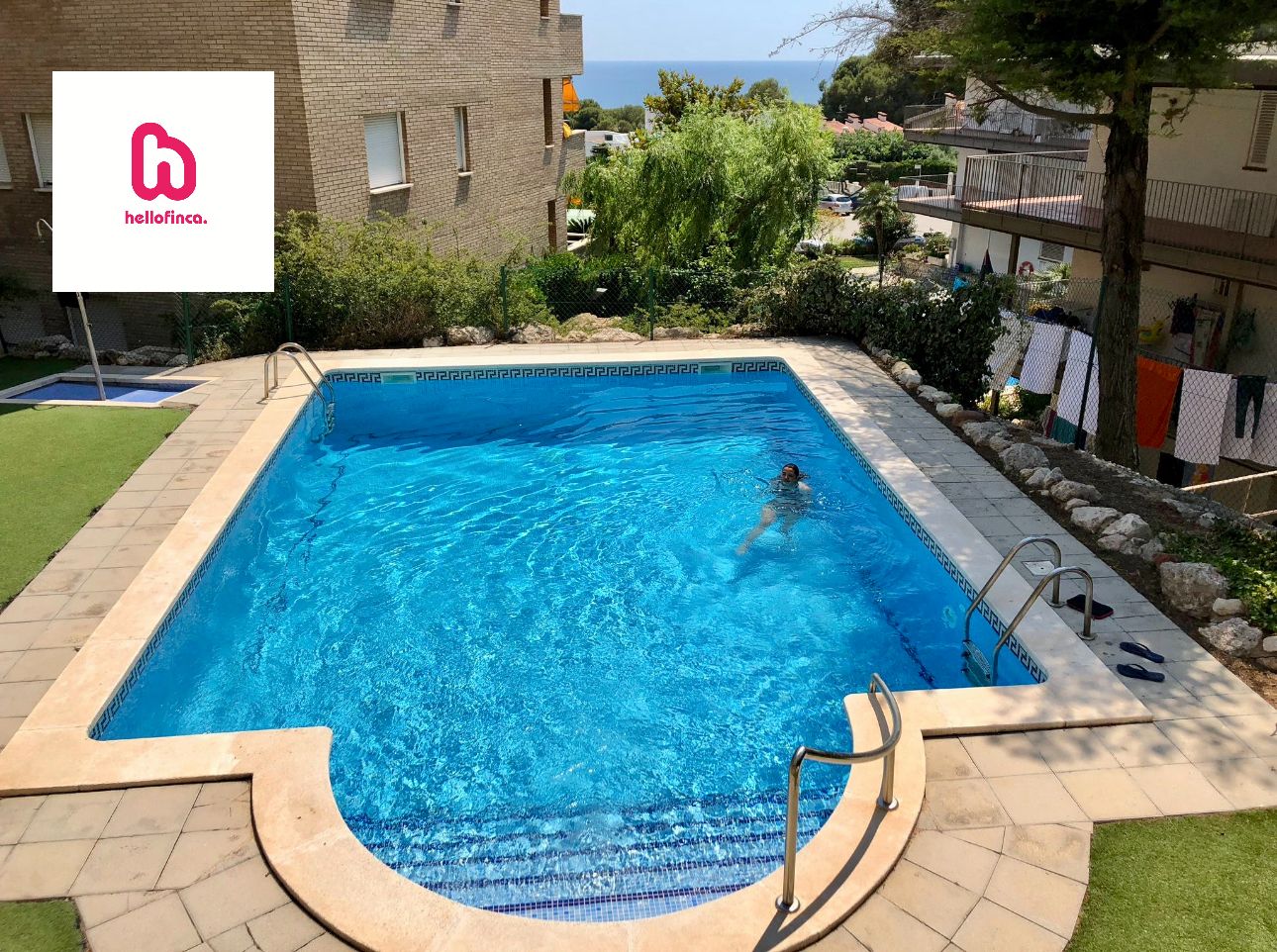Swimming pool of Planta baja for sale in Salou  with Air Conditioner, Heating and Private garden