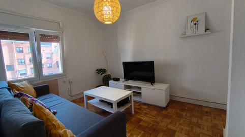 Foto 2 de Pis en venda a Calle Saturnino Fresno, 4, Milán - Pumarín, Oviedo