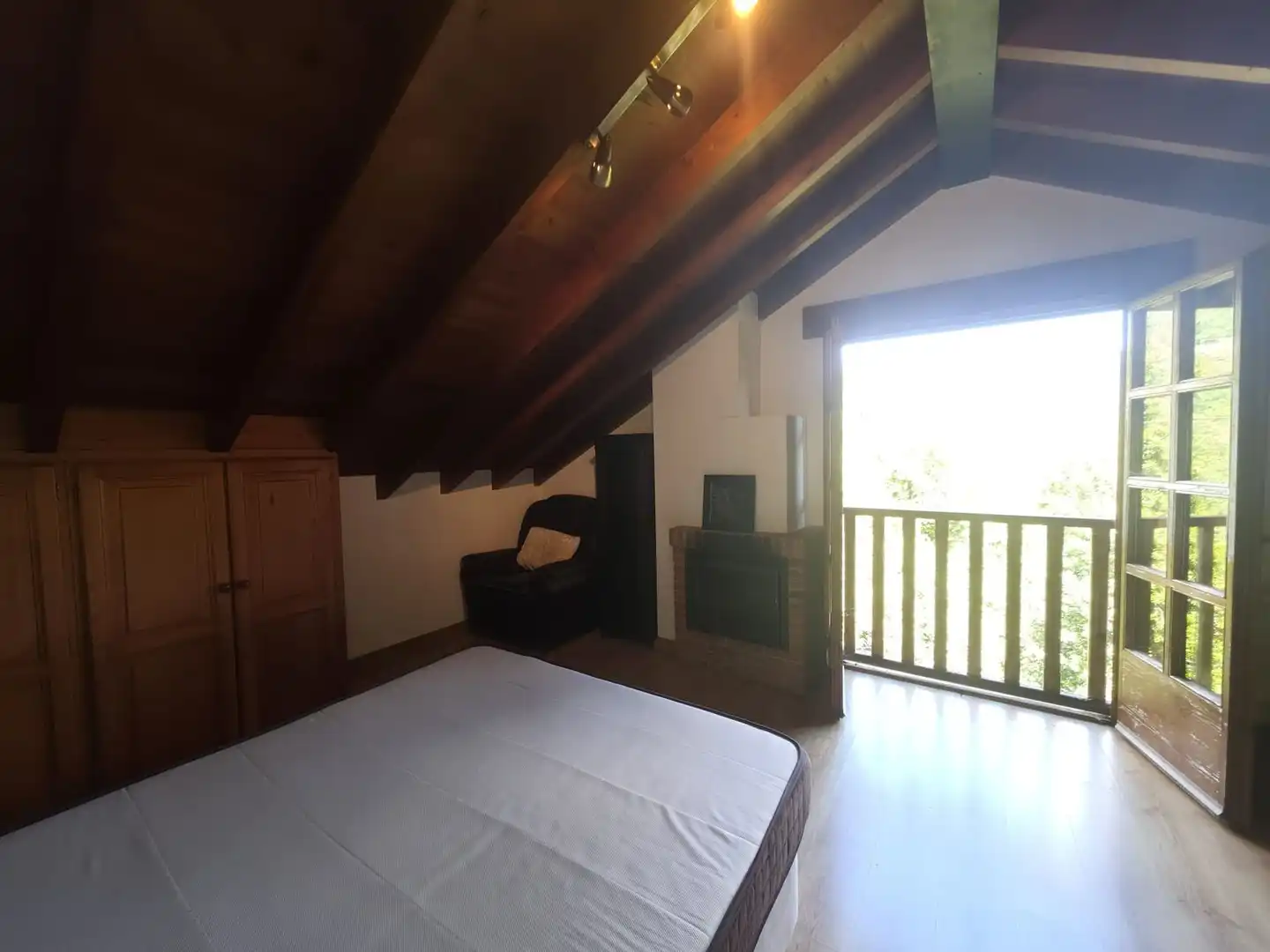 Dormitori de Casa o xalet de lloguer en Villaviciosa amb Calefacció, Terrassa i Traster