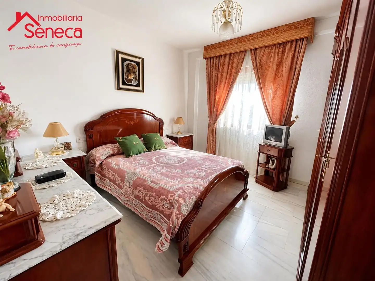 Bedroom of Flat for sale in Córdoba  with Air Conditioner, Heating and Swimming Pool