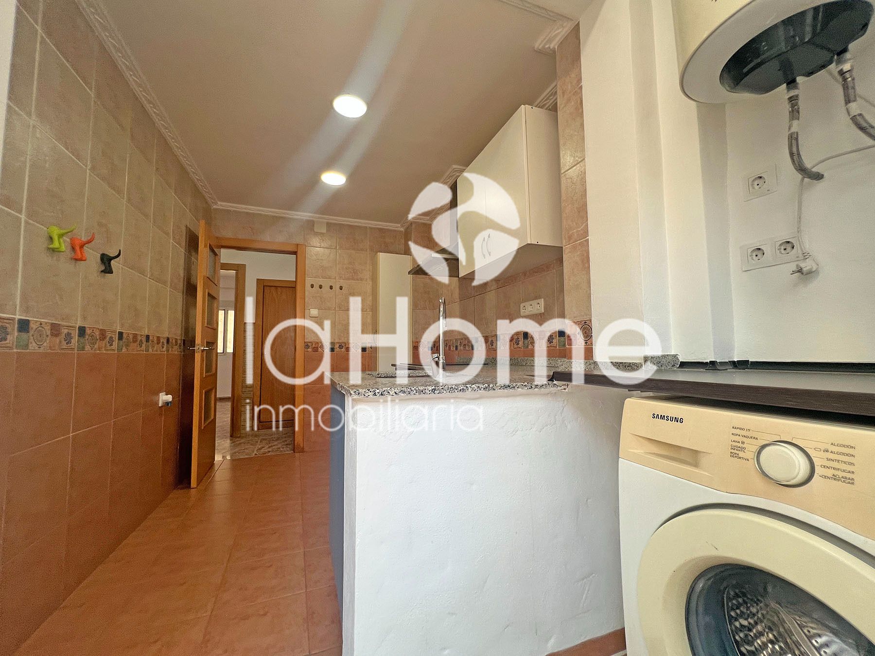 Kitchen of Flat for sale in Mislata  with Air Conditioner, Terrace and Storage room