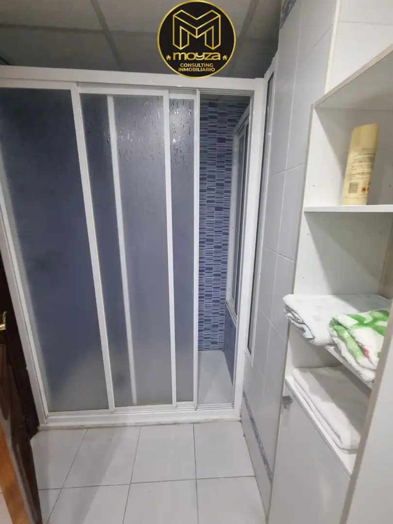 Bany de Pis en venda en Jaén amb Traster