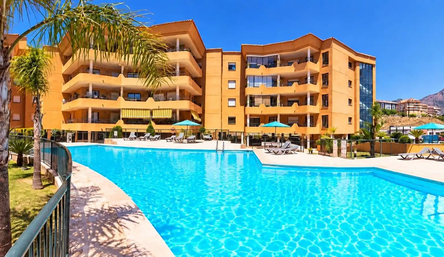 Appartement avec piscine à vendre à Calle Maria de las Mercedes 2