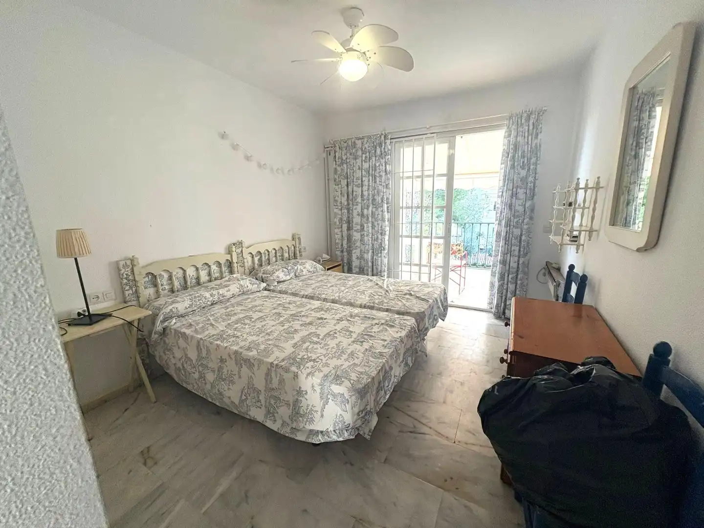 Dormitori de Casa adosada en venda en Fuengirola amb Aire condicionat, Jardí privat i Terrassa