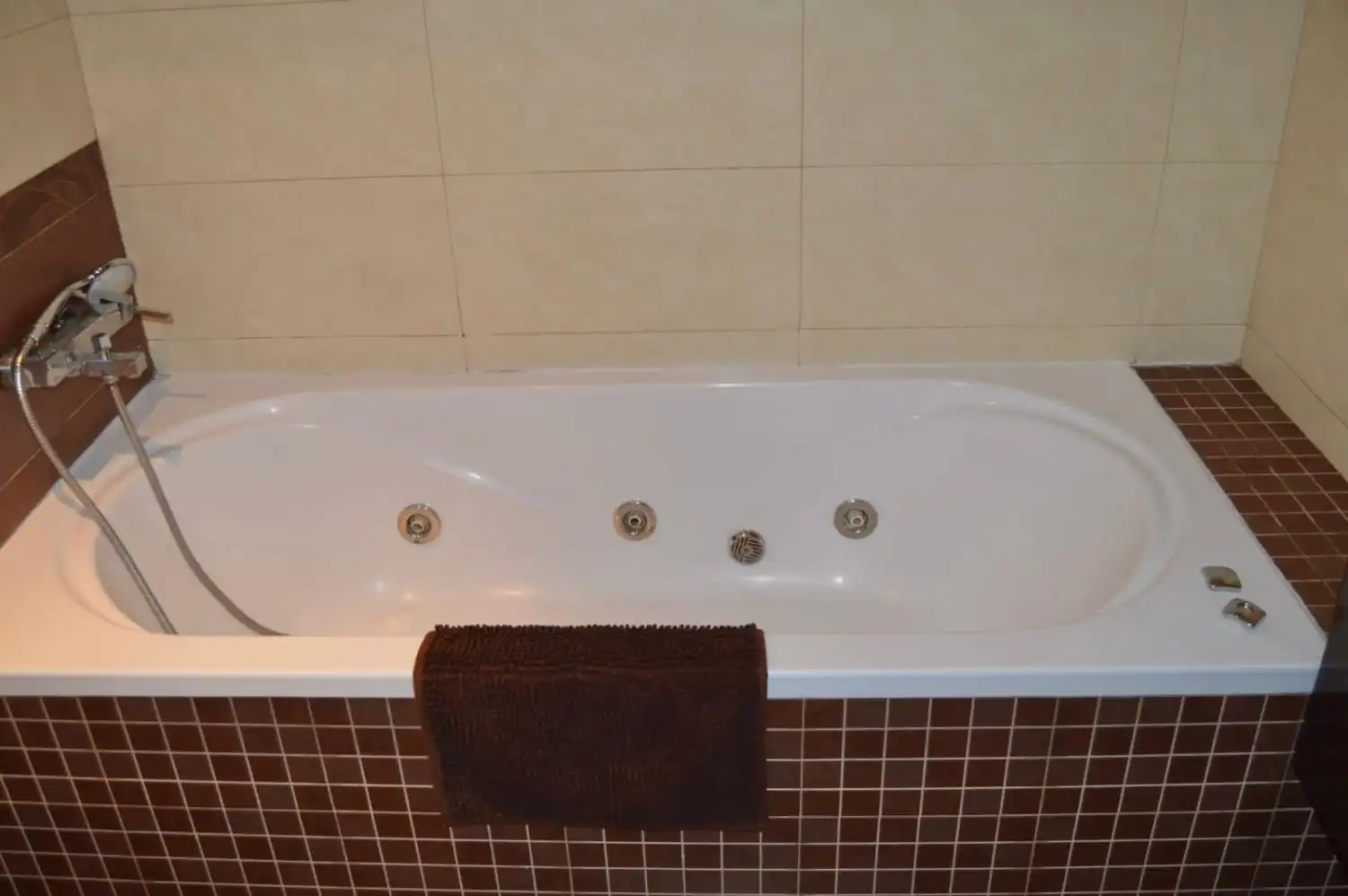 Bathroom of Houses for sale in Jerez de la Frontera  with Air Conditioner, Terrace and Storage room