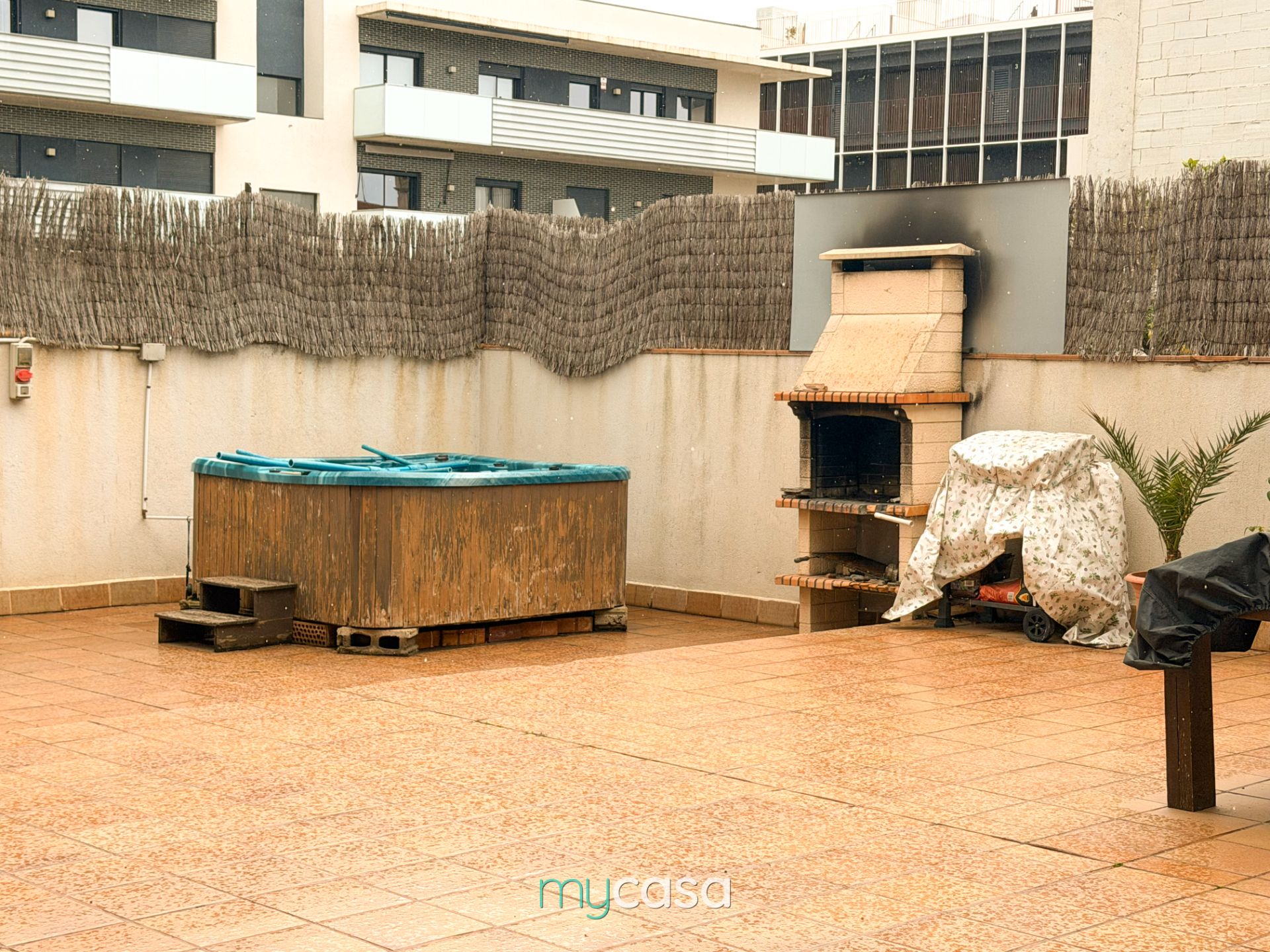 Terrassa de Planta baixa en venda en Badalona amb Calefacció