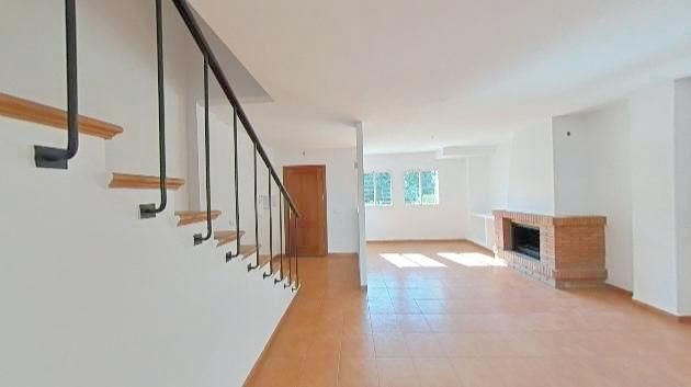 Casa adosada en venda en Rincón de la Victoria amb Jardí privat, Terrassa i Piscina