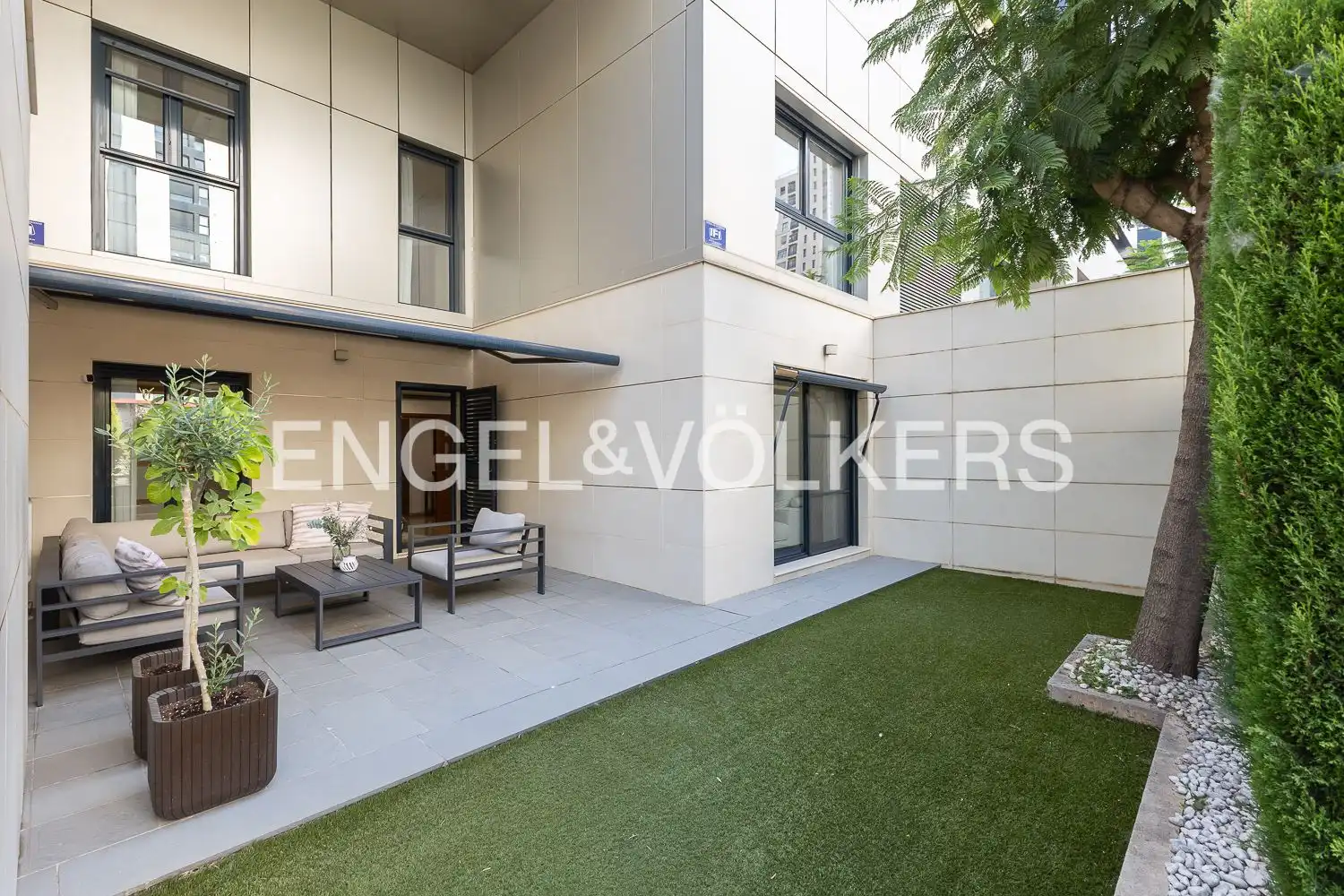 Terraza de Dúplex en venta en Valencia con Aire acondicionado, Calefacción y Jardín privado