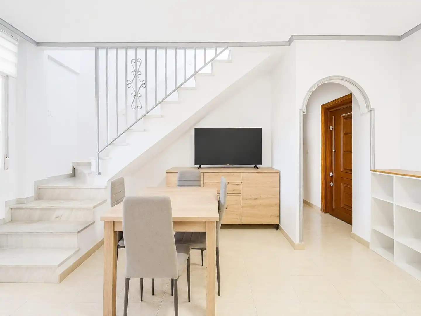 Dúplex en venta en Torrevieja con Aire acondicionado, Jardín privado y Trastero