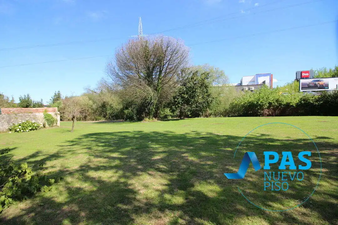 Casa o chalet en venta en El Astillero   con Calefacción, Jardín privado y Trastero