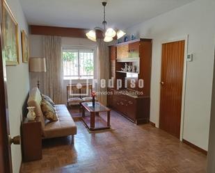 Sala d'estar de Pis de lloguer en  Madrid Capital amb Calefacció i Terrassa