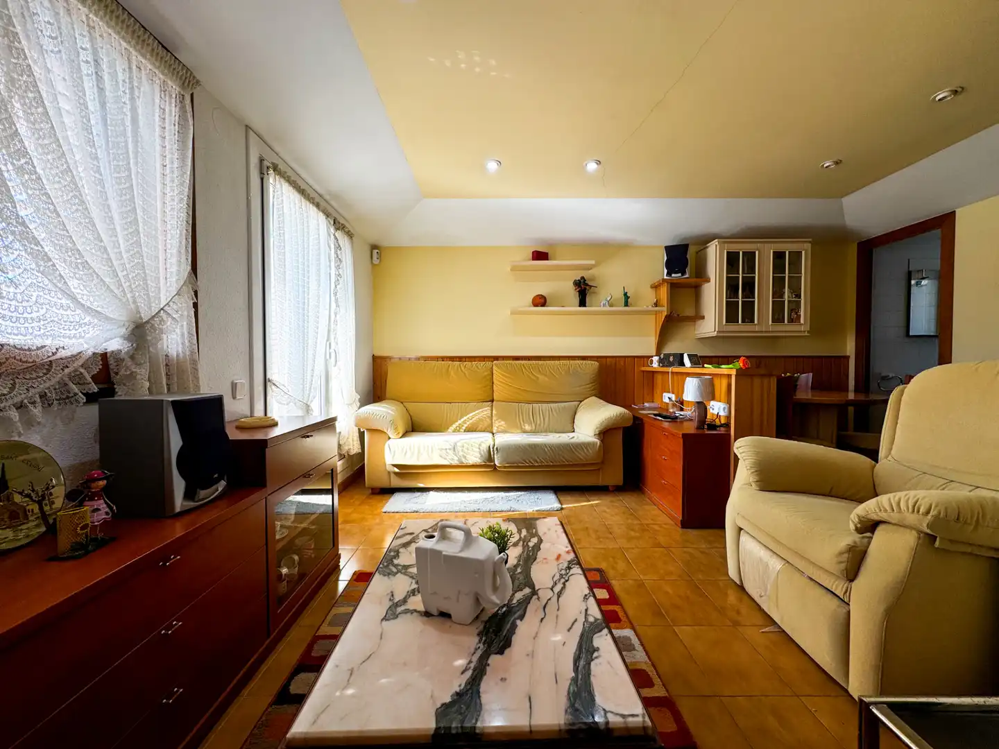 Casa con terraza en venta en Carrer Sant Pere, imagen 2